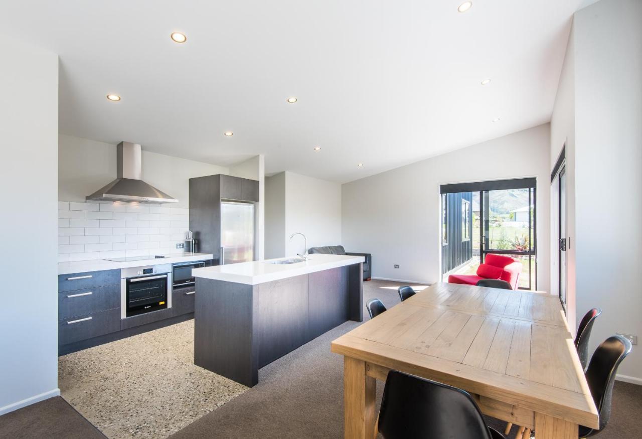 Simply Stunning Villa Wanaka Luaran gambar